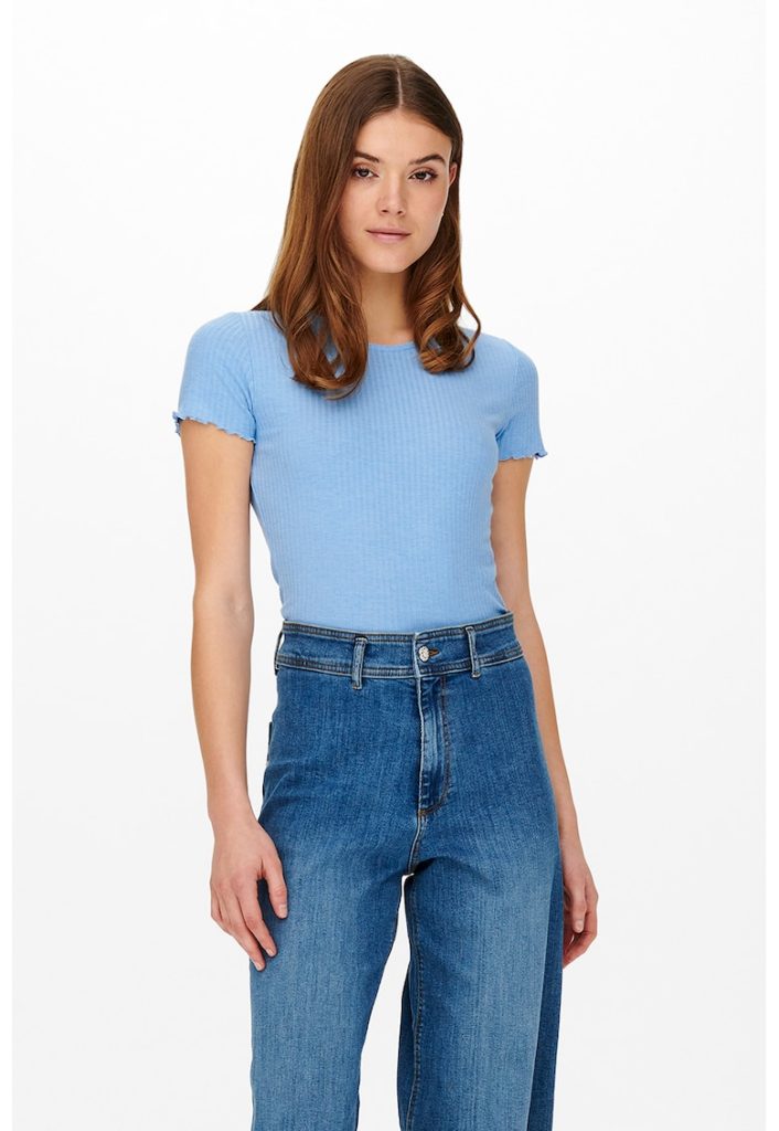 Tricou crop cu croiala slim-fit si aspect striat-FEMEI/IMBRACAMINTE/Tricouri si maiouri-IMBRACAMINTE/Tricouri si maiouri
