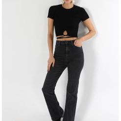 Tricou crop cu snur-FEMEI/IMBRACAMINTE/Tricouri si maiouri-IMBRACAMINTE/Tricouri si maiouri