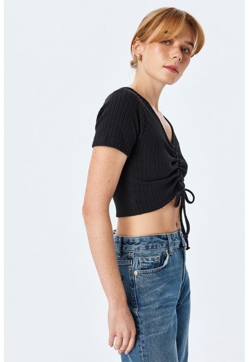 Tricou crop cu volane-FEMEI/IMBRACAMINTE/Tricouri si maiouri-IMBRACAMINTE/Tricouri si maiouri