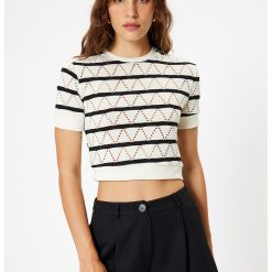 Tricou crop tricotat-FEMEI/IMBRACAMINTE/Tricouri si maiouri-IMBRACAMINTE/Tricouri si maiouri