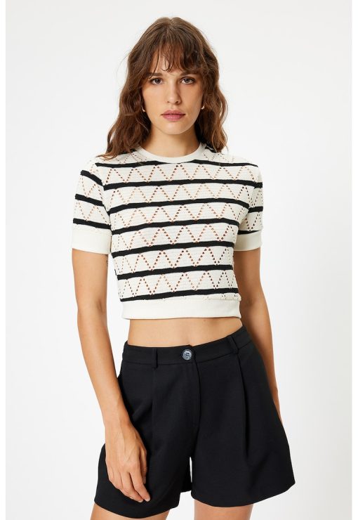 Tricou crop tricotat-FEMEI/IMBRACAMINTE/Tricouri si maiouri-IMBRACAMINTE/Tricouri si maiouri
