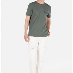 Tricou cu decolteu la baza gatului si buzunar pe piept-BARBATI/IMBRACAMINTE/Tricouri si maiouri-IMBRACAMINTE/Tricouri si maiouri