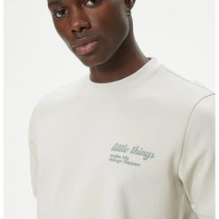 Tricou cu decolteu la baza gatului si imprimeu text-BARBATI/IMBRACAMINTE/Tricouri si maiouri-IMBRACAMINTE/Tricouri si maiouri