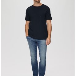 Tricou cu decolteu la baza gatului si model uni-BARBATI/IMBRACAMINTE/Tricouri si maiouri-IMBRACAMINTE/Tricouri si maiouri