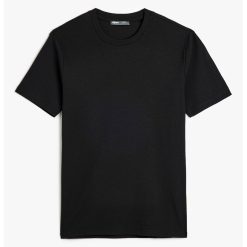 Tricou cu decolteu la baza gatului si striatii-BARBATI/IMBRACAMINTE/Tricouri si maiouri-IMBRACAMINTE/Tricouri si maiouri
