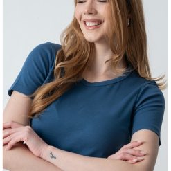 Tricou cu decolteu rotund-FEMEI/IMBRACAMINTE/Tricouri si maiouri-IMBRACAMINTE/Tricouri si maiouri