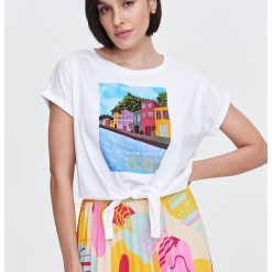 Tricou cu imprimeu grafic si detaliu innodat-FEMEI/IMBRACAMINTE/Tricouri si maiouri-IMBRACAMINTE/Tricouri si maiouri
