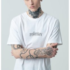 Tricou de bumbac cu decolteu la baza gatului - imprimeu grafic si text-BARBATI/IMBRACAMINTE/Tricouri si maiouri-IMBRACAMINTE/Tricouri si maiouri