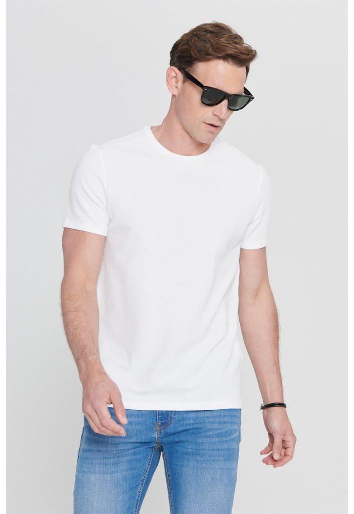 Tricou din amestec de bumbac cu decolteu la baza gatului-BARBATI/IMBRACAMINTE/Tricouri si maiouri-IMBRACAMINTE/Tricouri si maiouri