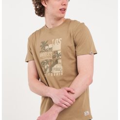 Tricou elastic cu model grafic-BARBATI/IMBRACAMINTE/Tricouri si maiouri-IMBRACAMINTE/Tricouri si maiouri