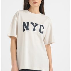 Tricou lejer cu imprimeu text-FEMEI/IMBRACAMINTE/Tricouri si maiouri-IMBRACAMINTE/Tricouri si maiouri