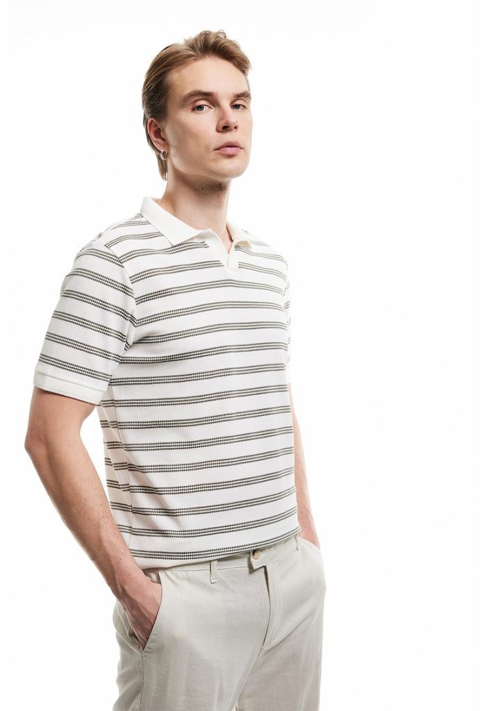 Tricou polo cu model in dungi-BARBATI/IMBRACAMINTE/Tricouri si maiouri-IMBRACAMINTE/Tricouri si maiouri