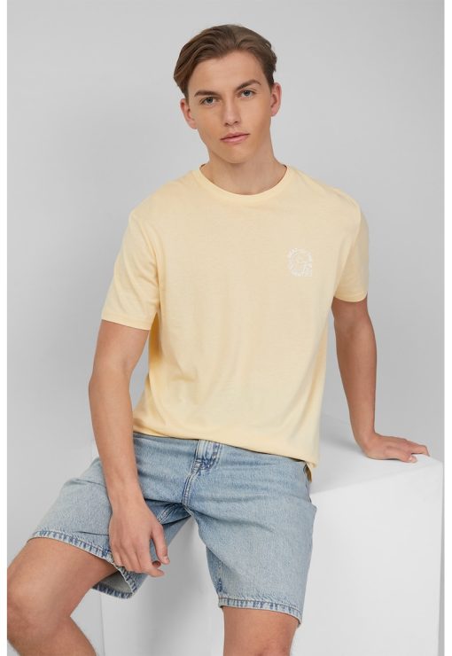 Tricou regular fit cu model grafic discret-BARBATI/IMBRACAMINTE/Tricouri si maiouri-IMBRACAMINTE/Tricouri si maiouri