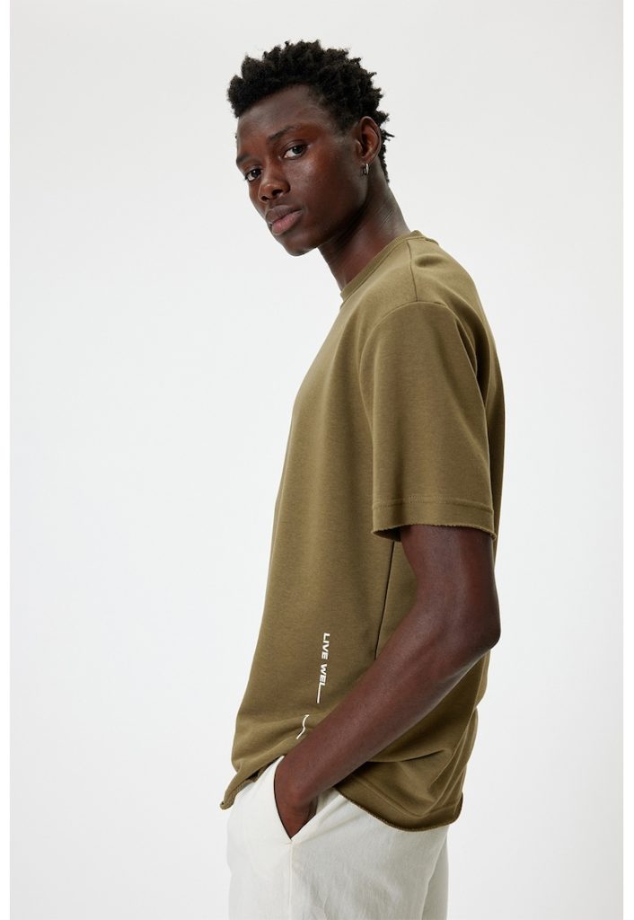 Tricou supradimensionat cu detaliu text-BARBATI/IMBRACAMINTE/Tricouri si maiouri-IMBRACAMINTE/Tricouri si maiouri