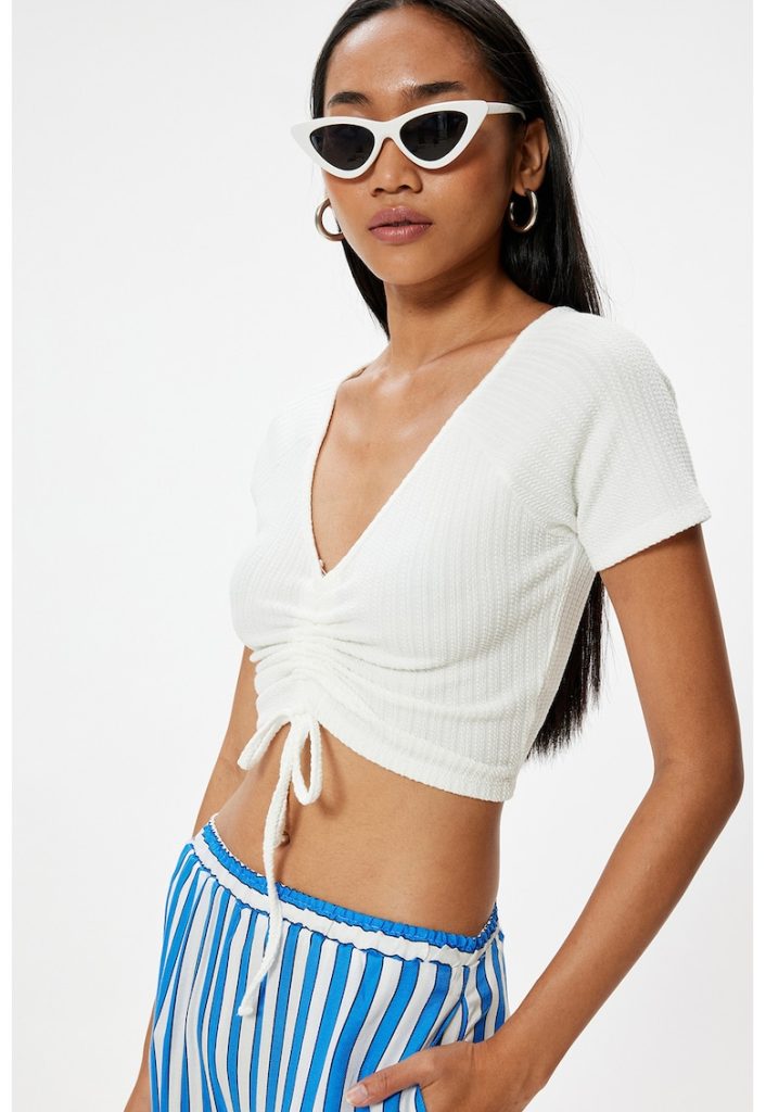 Tricou texturat cu decolteu in V-FEMEI/IMBRACAMINTE/Tricouri si maiouri-IMBRACAMINTE/Tricouri si maiouri