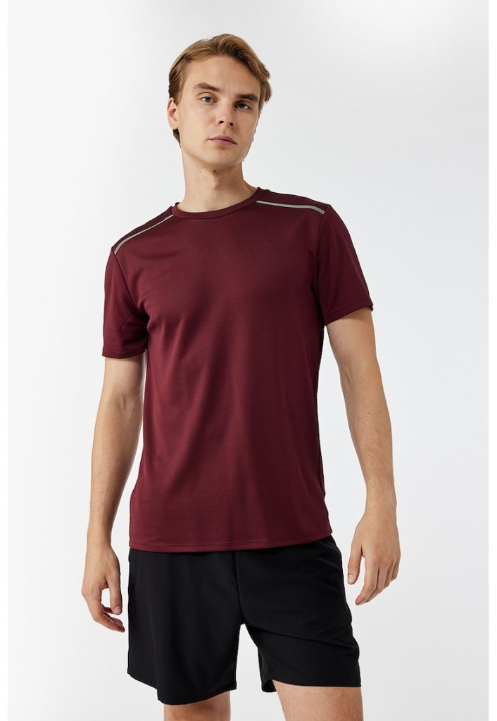 Tricou uni cu decolteu la baza gatului-BARBATI/IMBRACAMINTE/Tricouri si maiouri-IMBRACAMINTE/Tricouri si maiouri