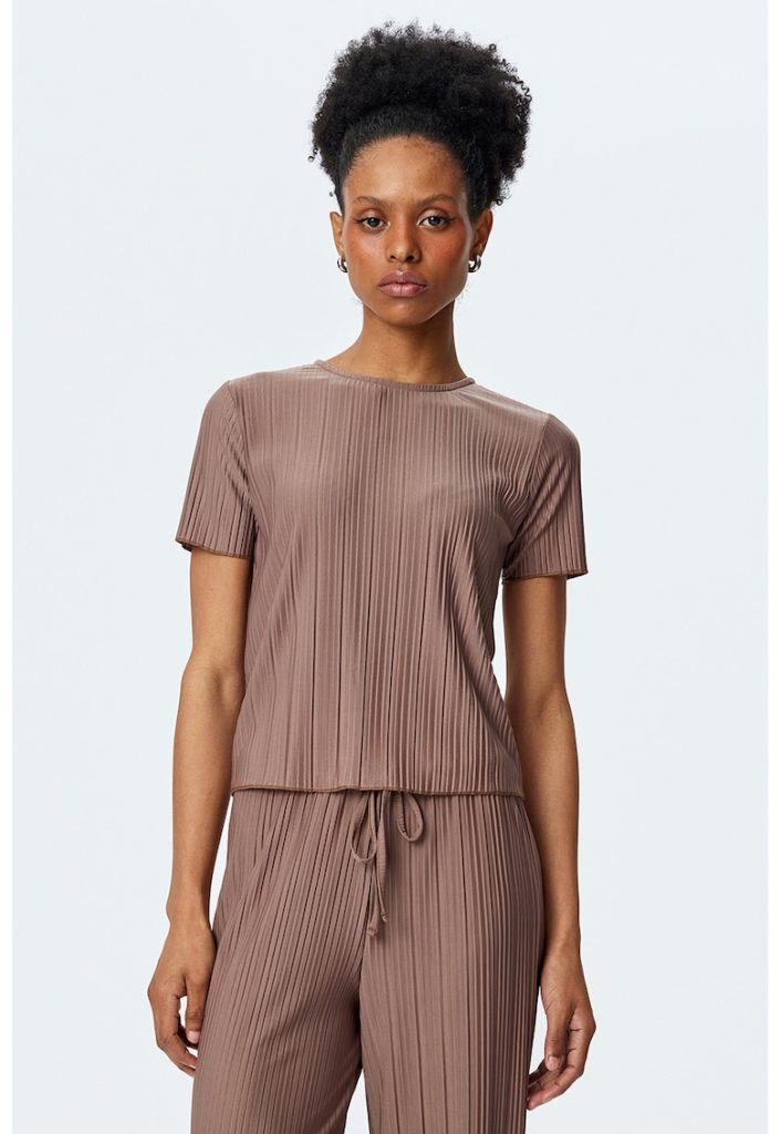 Tricou uni plisat-FEMEI/IMBRACAMINTE/Tricouri si maiouri-IMBRACAMINTE/Tricouri si maiouri